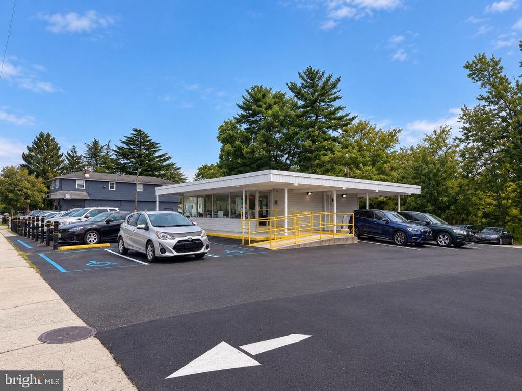 138 WHITE HORSE PIKE, CLEMENTON, NJ 08021 — exterior