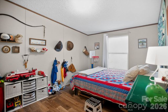 212 Ball Hollow Lane, Burnsville, NC 28714