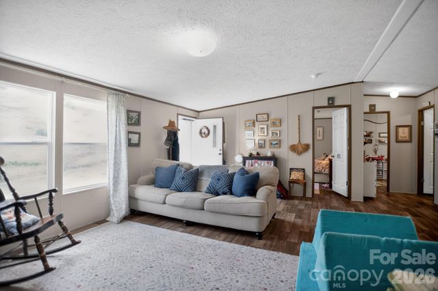 212 Ball Hollow Lane, Burnsville, NC 28714