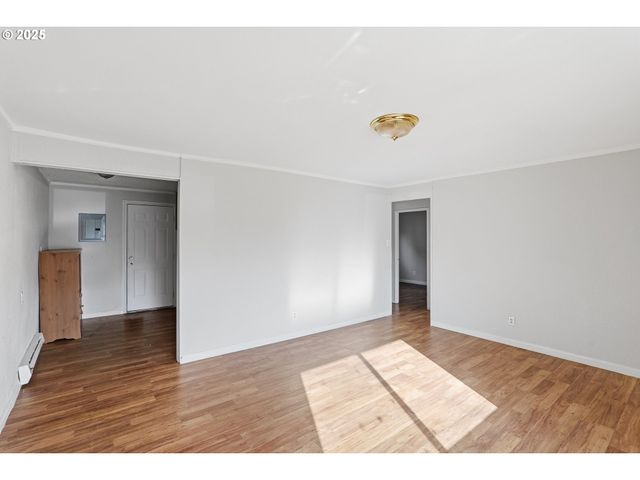 11751 Se OAK St, Portland, OR 97216