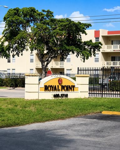 3600 NW 21st St 313, Lauderdale Lakes, FL 33311
