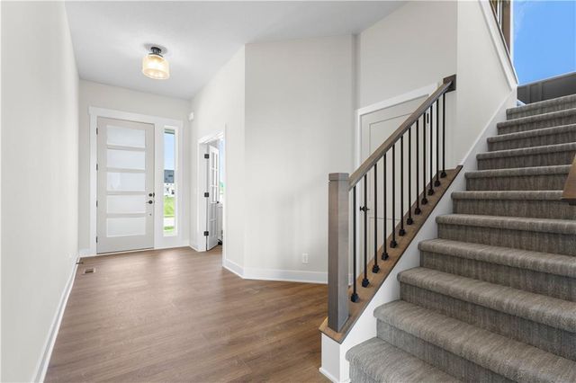 1720 SW Arbor Park Drive SW, Lee's Summit, MO 64082