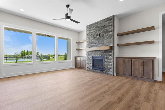 1720 SW Arbor Park Drive SW, Lee's Summit, MO 64082