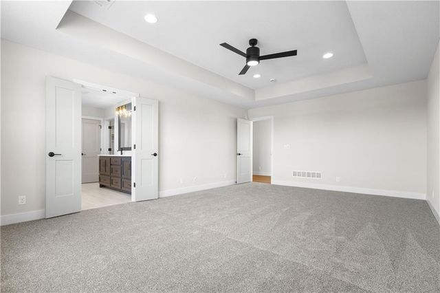 1720 SW Arbor Park Drive SW, Lee's Summit, MO 64082