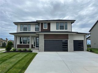 1720 SW Arbor Park Drive SW, Lee's Summit, MO 64082