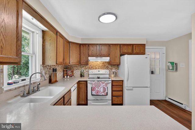 1308 KRISTIN LN, Amissville, VA 20106
