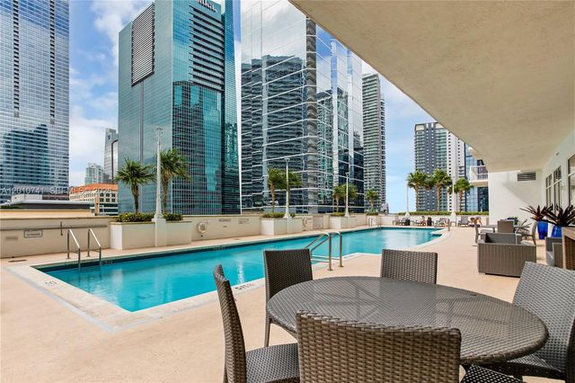1200 Brickell Bay Dr 3515, Miami, FL 33131