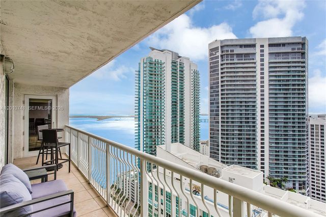 1200 Brickell Bay Dr 3515, Miami, FL 33131
