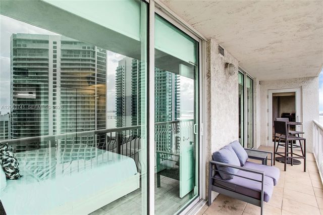 1200 Brickell Bay Dr 3515, Miami, FL 33131