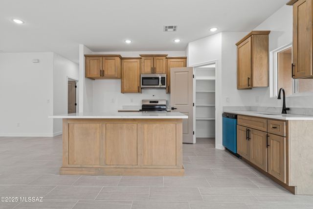 1830 Circulo Canada, Rio Rico, AZ 85648