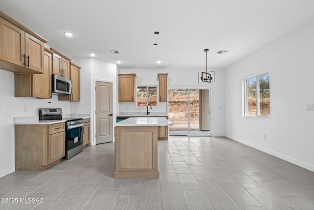 1830 Circulo Canada, Rio Rico, AZ 85648