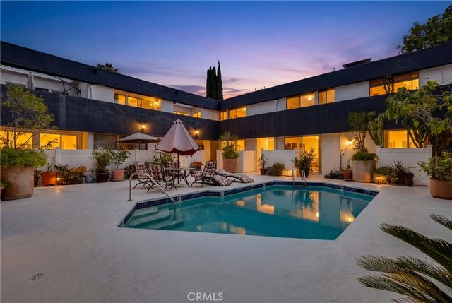 5142 Zelzah 25, Encino, CA 91316