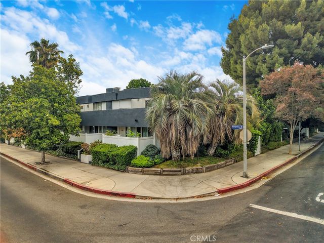 5142 Zelzah 25, Encino, CA 91316