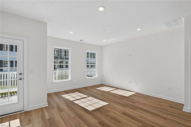 4922 Apricot WAY, Chesapeake, VA 23321