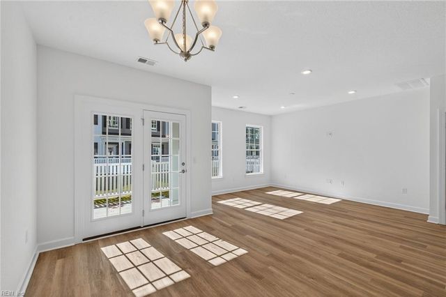 4922 Apricot WAY, Chesapeake, VA 23321