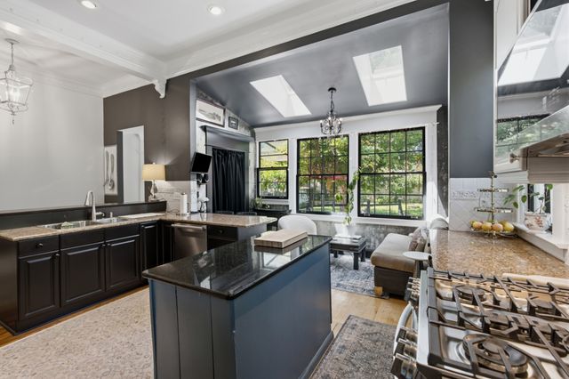 1305 Greenwood Ave, Nashville, TN 37206