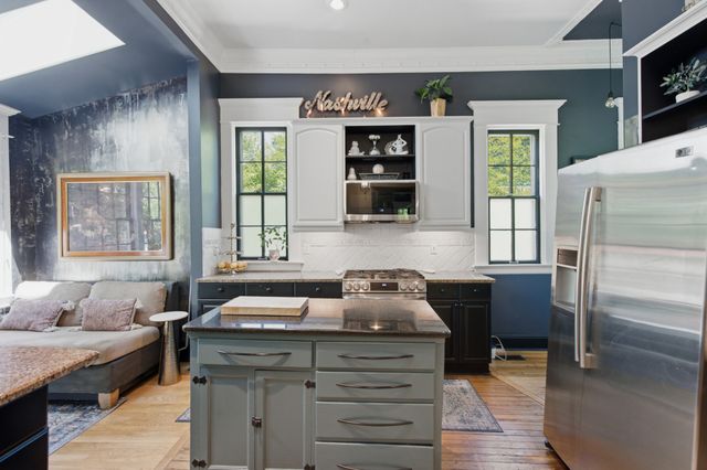1305 Greenwood Ave, Nashville, TN 37206
