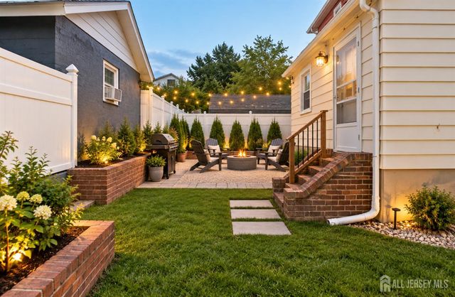 19 Church Street, Sayreville, NJ 08872