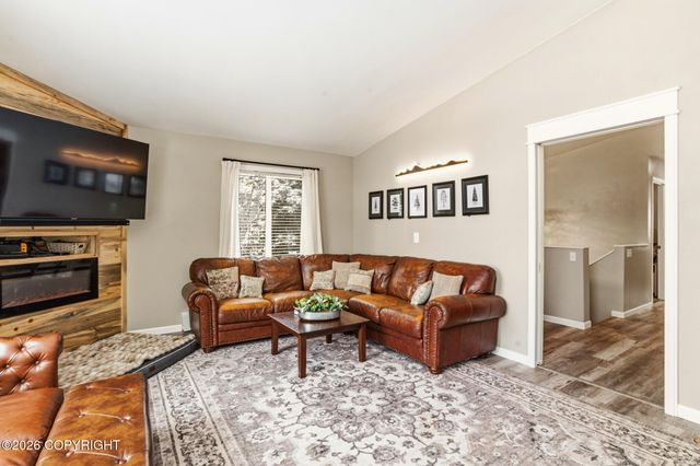 10622 Horizon Drive, Juneau, AK 99801