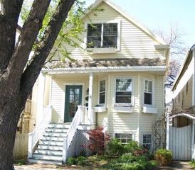 1240 W school Street, Chicago, IL 60657