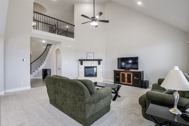 640 Lakota Parkway, Waxahachie, TX 75165