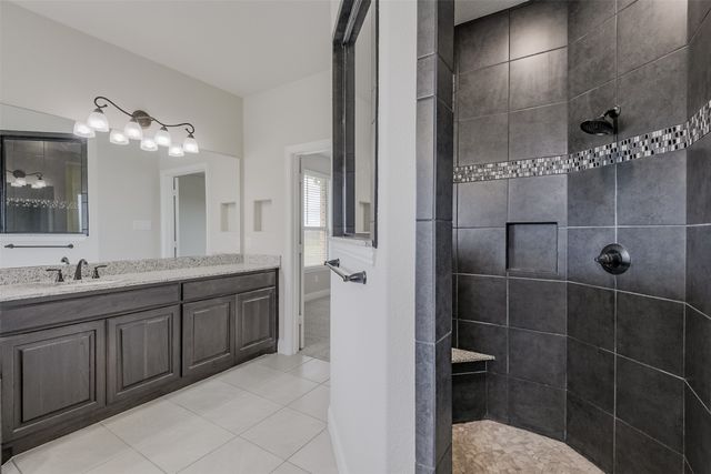 640 Lakota Parkway, Waxahachie, TX 75165