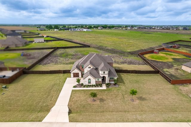 640 Lakota Parkway, Waxahachie, TX 75165