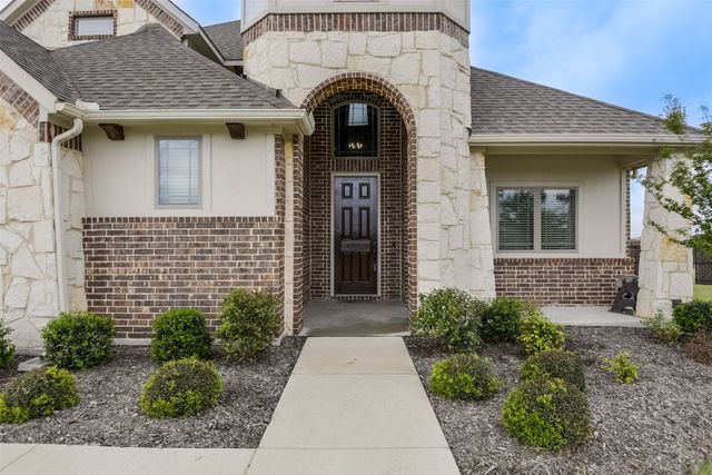 640 Lakota Parkway, Waxahachie, TX 75165