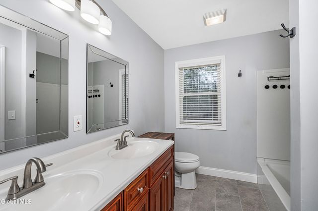 547 Middle Grove Road, Greenfield, NY 12850