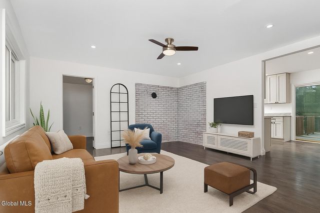 547 Middle Grove Road, Greenfield, NY 12850