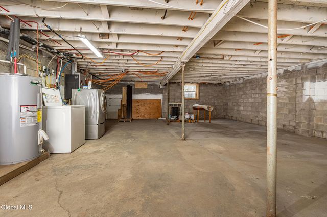 547 Middle Grove Road, Greenfield, NY 12850