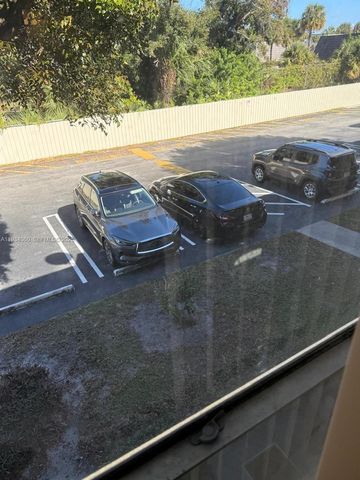 1500 N Congress Ave A4, West Palm Beach, FL 33401