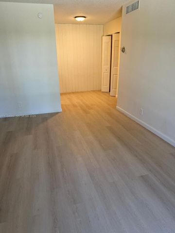 1500 N Congress Ave A4, West Palm Beach, FL 33401