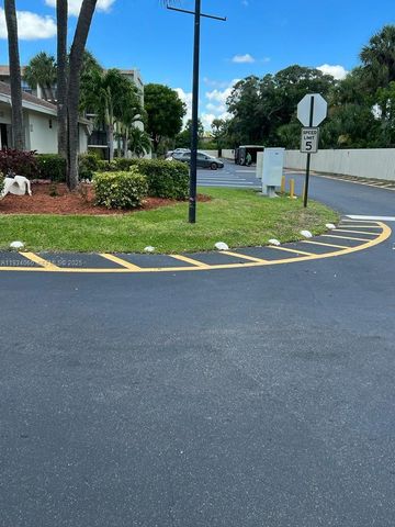 1500 N Congress Ave A4, West Palm Beach, FL 33401