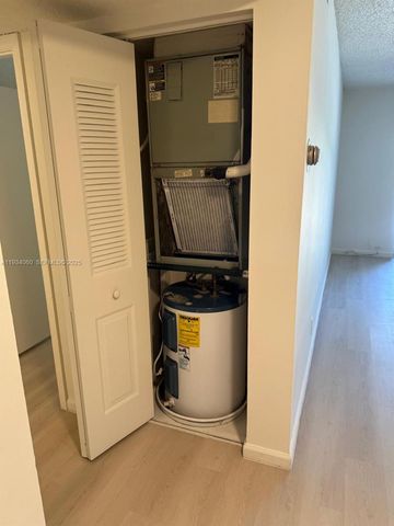 1500 N Congress Ave A4, West Palm Beach, FL 33401