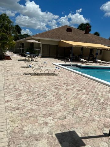 1500 N Congress Ave A4, West Palm Beach, FL 33401