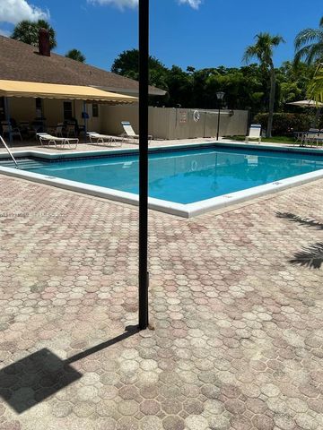 1500 N Congress Ave A4, West Palm Beach, FL 33401