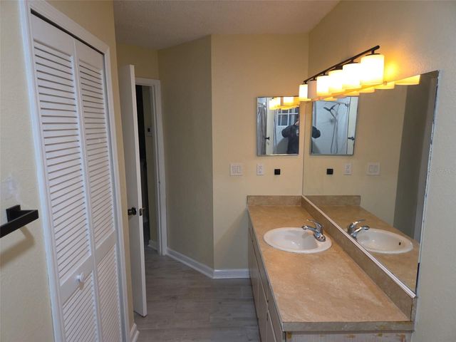 3705 SW 27TH STREET 422, Gainesville, FL 32608