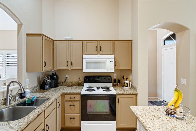 12617 W CLARENDON Avenue, Avondale, AZ 85392