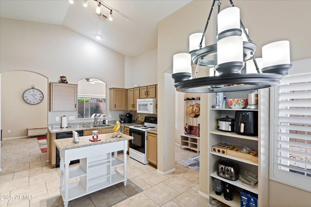 12617 W CLARENDON Avenue, Avondale, AZ 85392