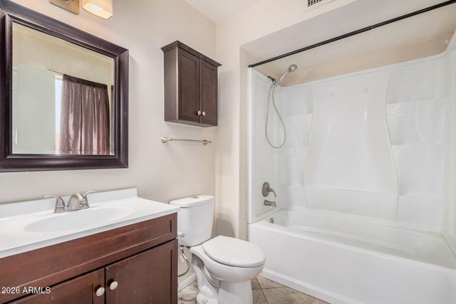 300 W EL ALBA Way, Chandler, AZ 85225