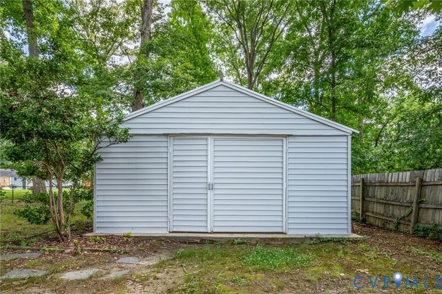 6624 Dalebrook Dr, Chesterfield, VA 23237