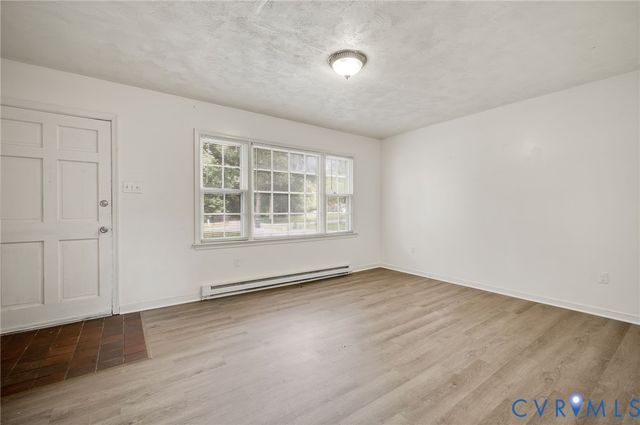 6624 Dalebrook Dr, Chesterfield, VA 23237