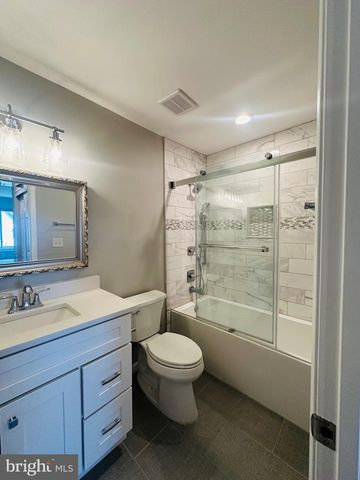 8635 RESECA LN, Springfield, VA 22152