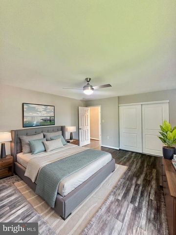 8635 RESECA LN, Springfield, VA 22152