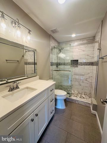 8635 RESECA LN, Springfield, VA 22152