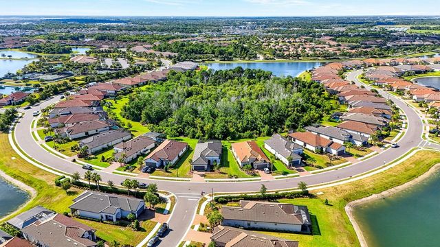 10924 WICKER PARK PLACE, Palmetto, FL 34221