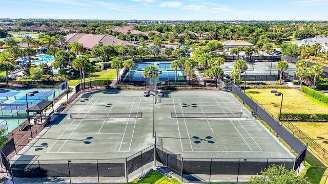 10924 WICKER PARK PLACE, Palmetto, FL 34221