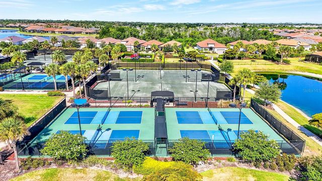 10924 WICKER PARK PLACE, Palmetto, FL 34221