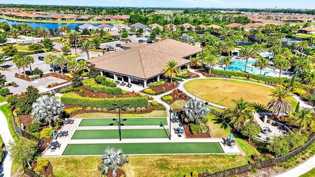 10924 WICKER PARK PLACE, Palmetto, FL 34221